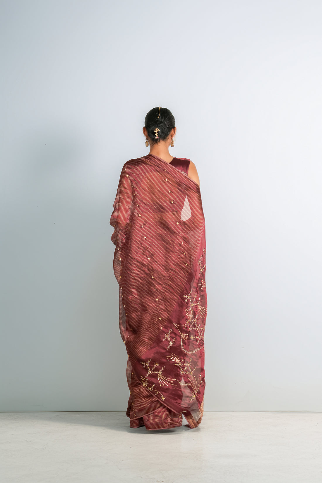 The Dagina| Brown Saree