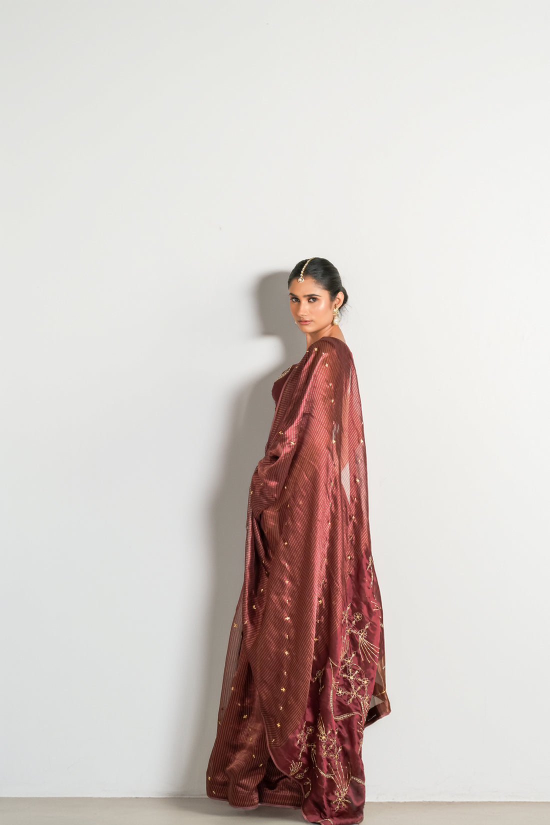 The Dagina| Brown Saree