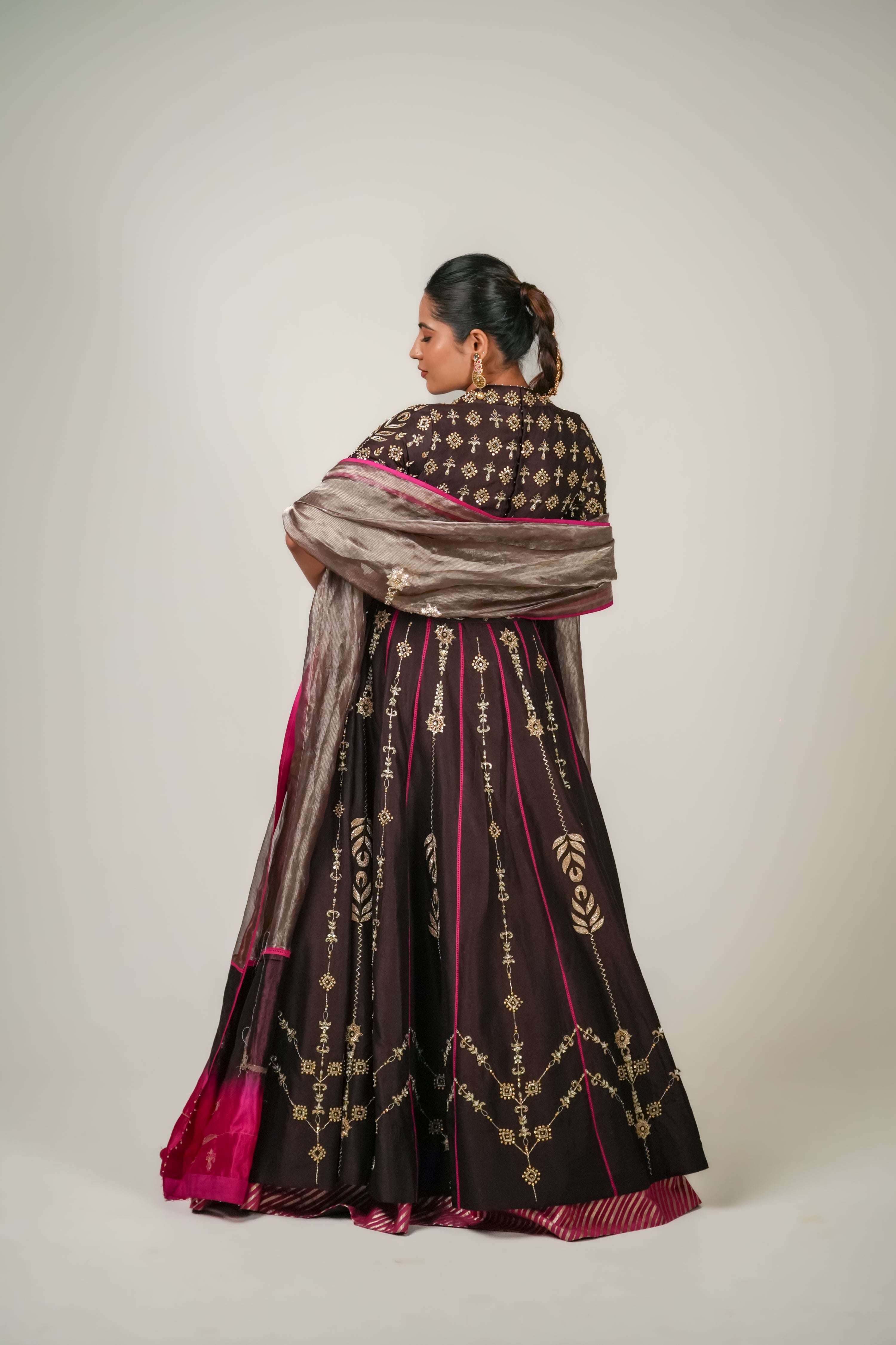 The Dagina | Brown-Pink Lehenga Set