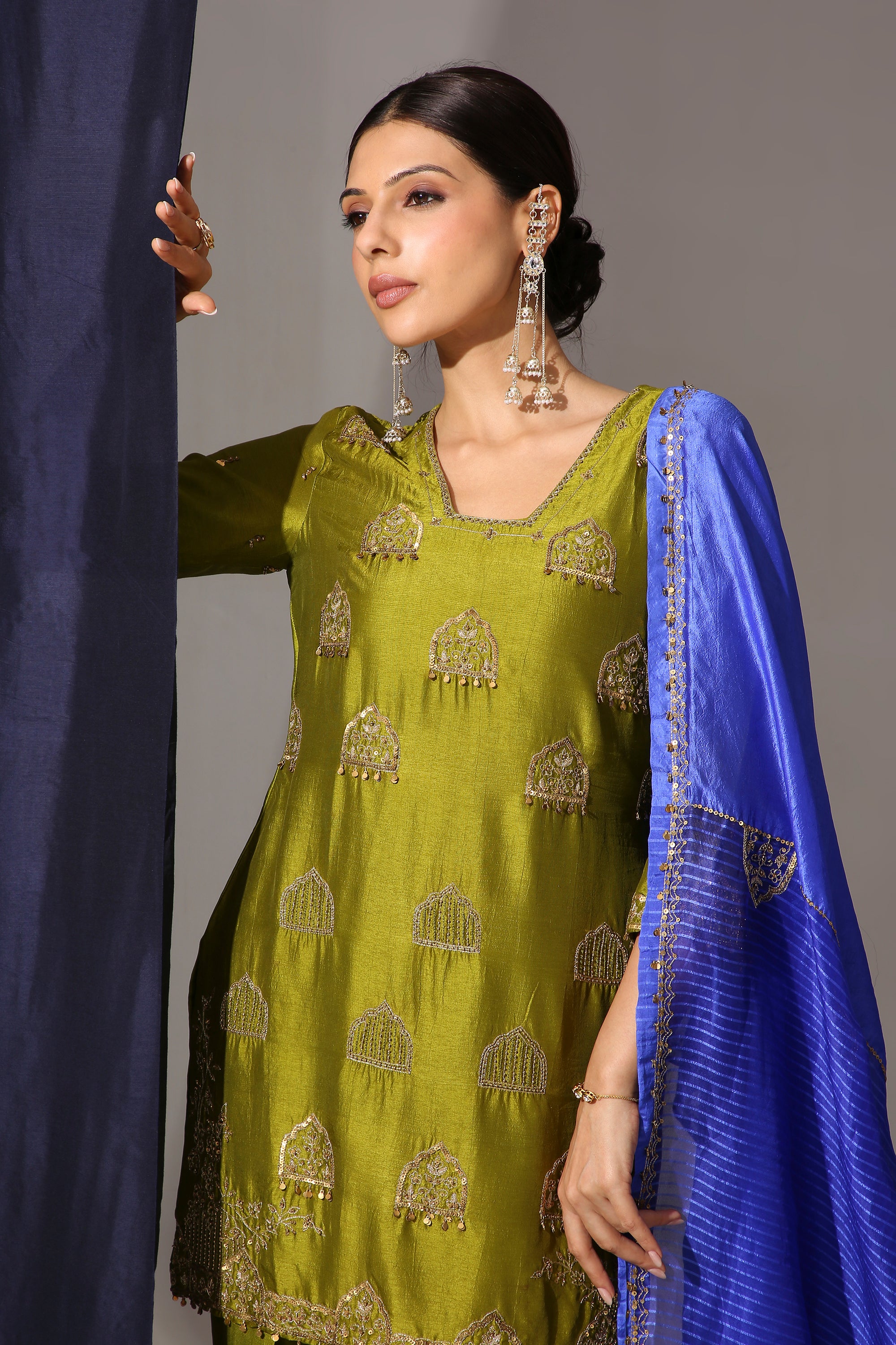 Mehendi Green Bamber Silk Straight Suit Set with Organza Tissue Dupatta