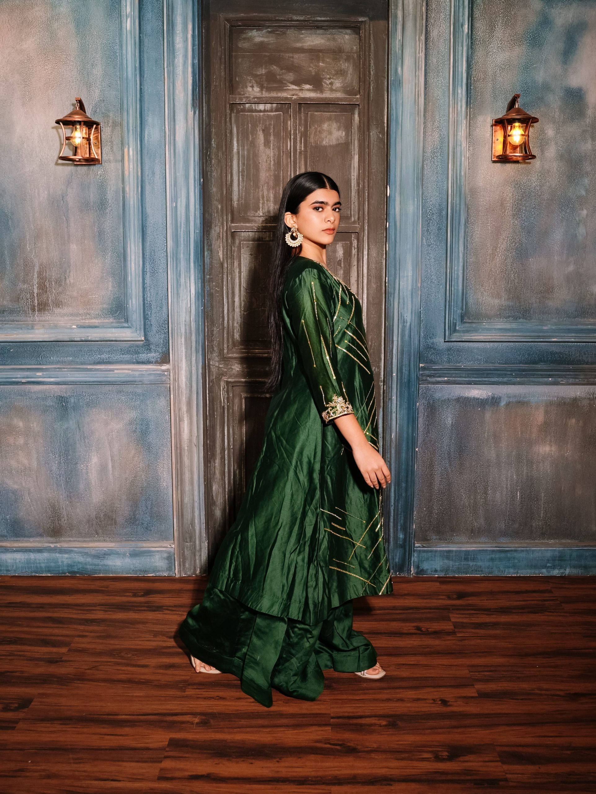 Bottle Green – Poshak