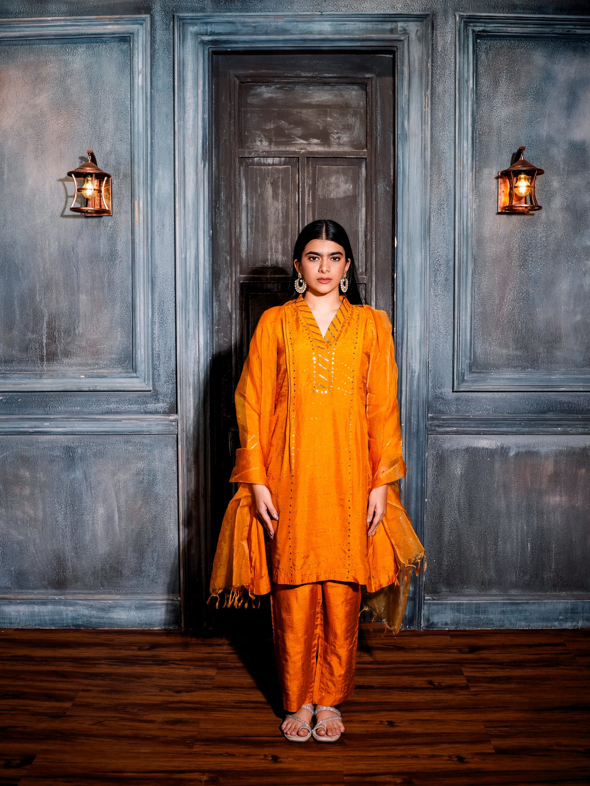 Silk Elegace set with organza Dupatta