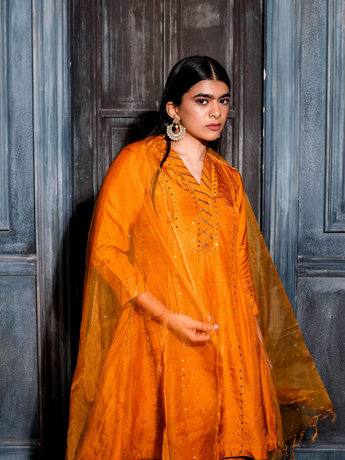 Silk Elegace set with organza Dupatta